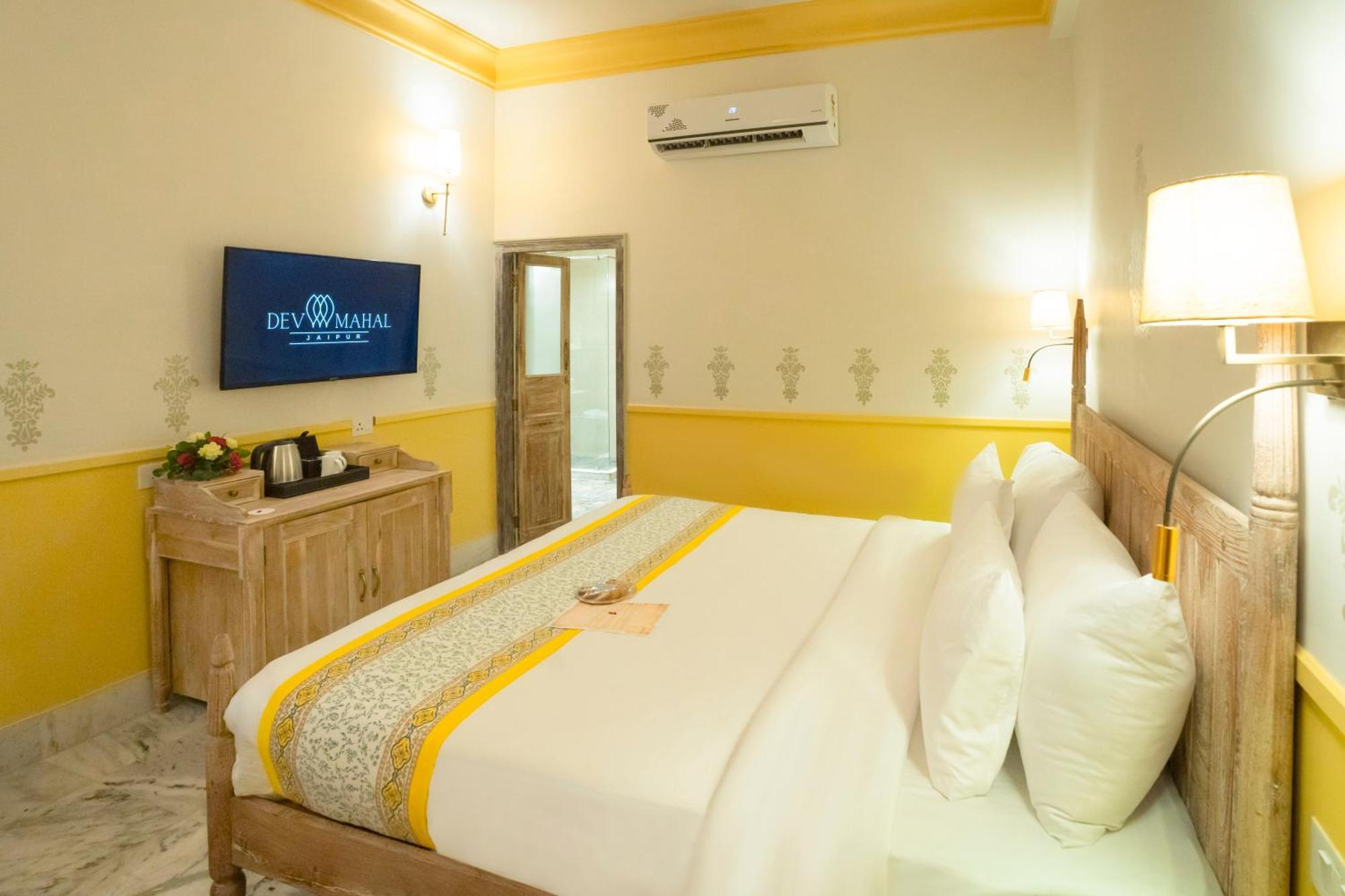 Dev Mahal - A Boutique Heritage Hotel Dzsaipur Kültér fotó