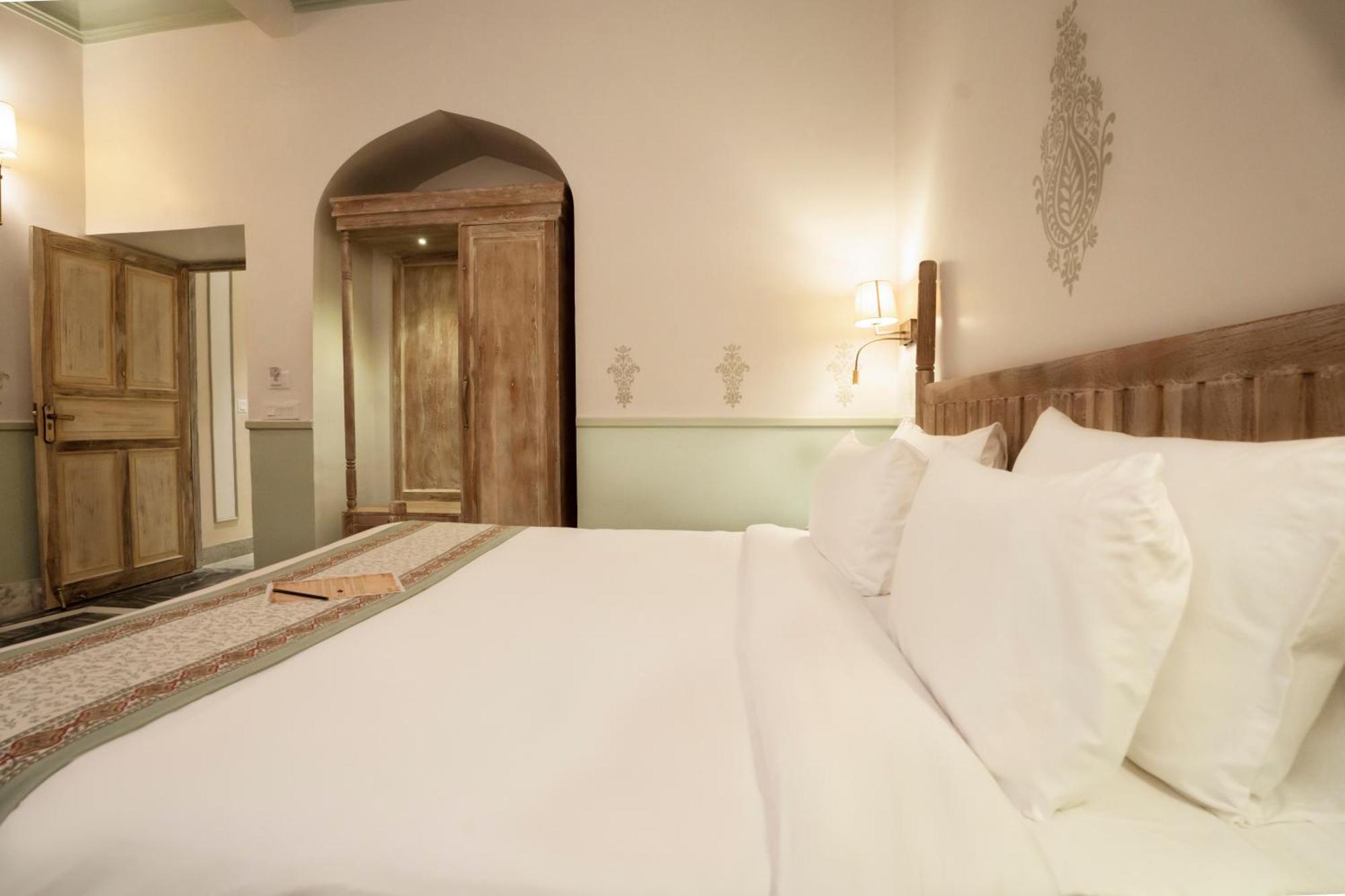 Dev Mahal - A Boutique Heritage Hotel Dzsaipur Kültér fotó