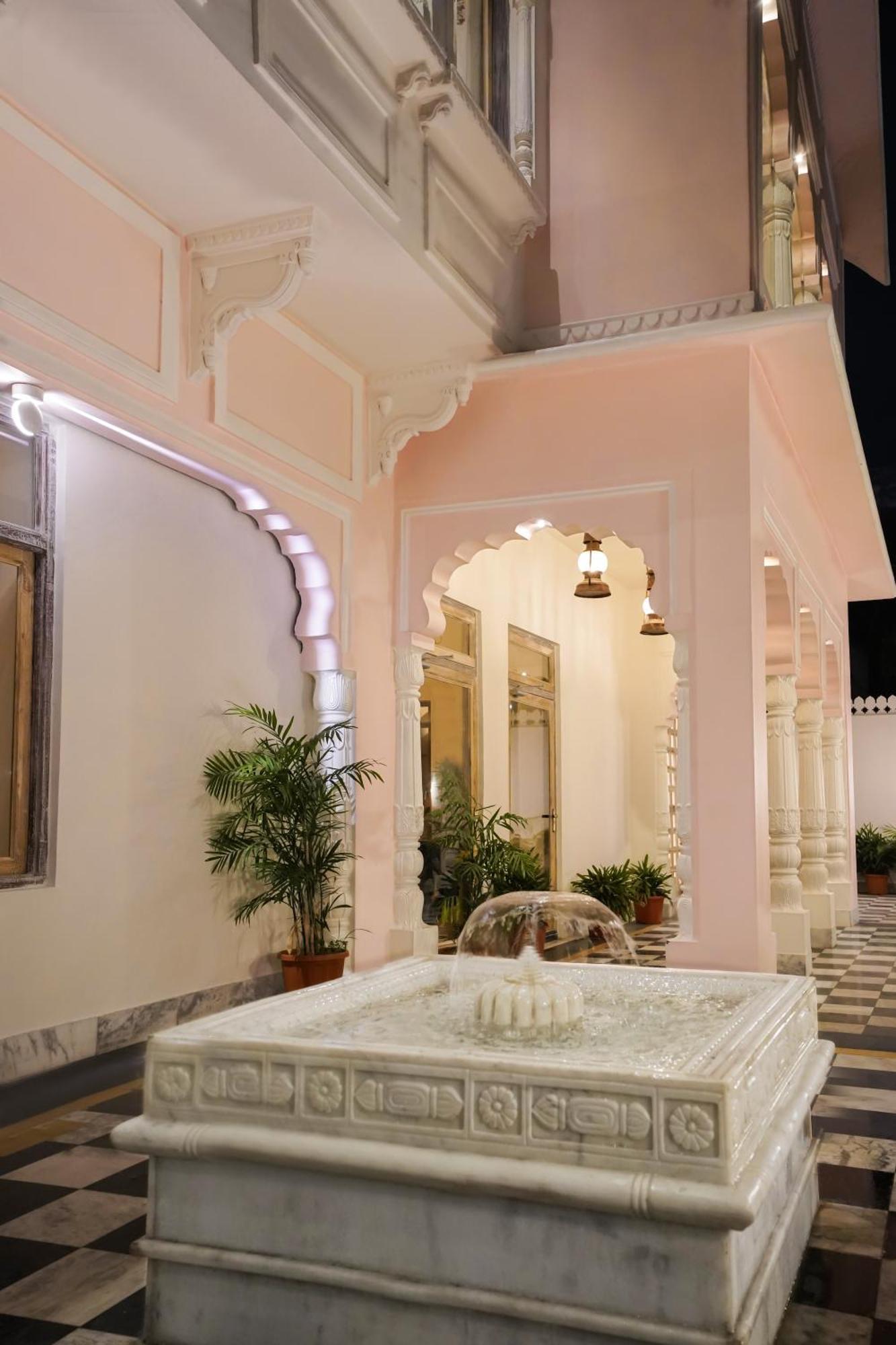 Dev Mahal - A Boutique Heritage Hotel Dzsaipur Kültér fotó